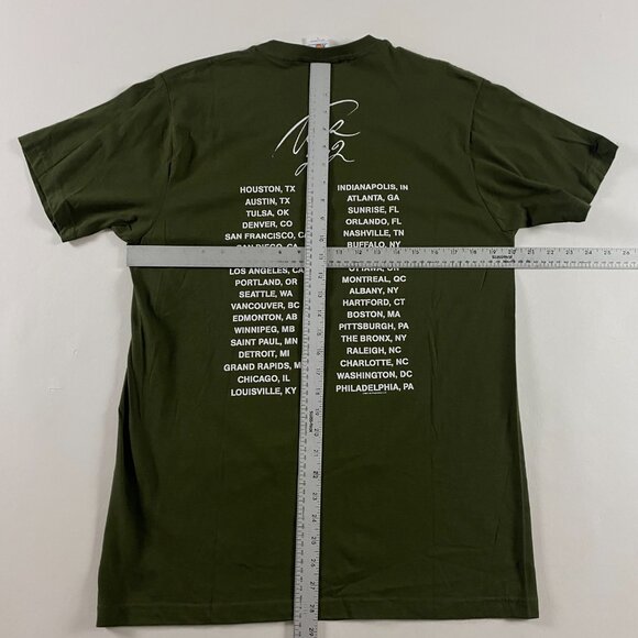 NWOT Roger Waters The Wall Live 2012 Tour T Shirt Men's Medium Green - Picture 9 of 11